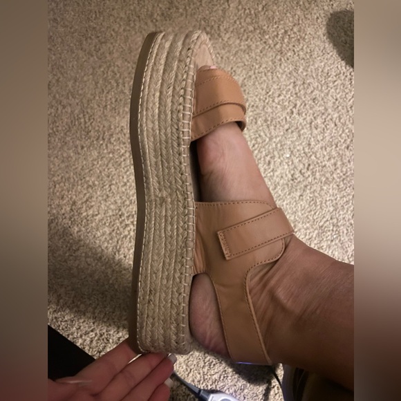 ASOS chunky platform flatform slingback faux leather tan summer sandals. - Picture 15 of 15